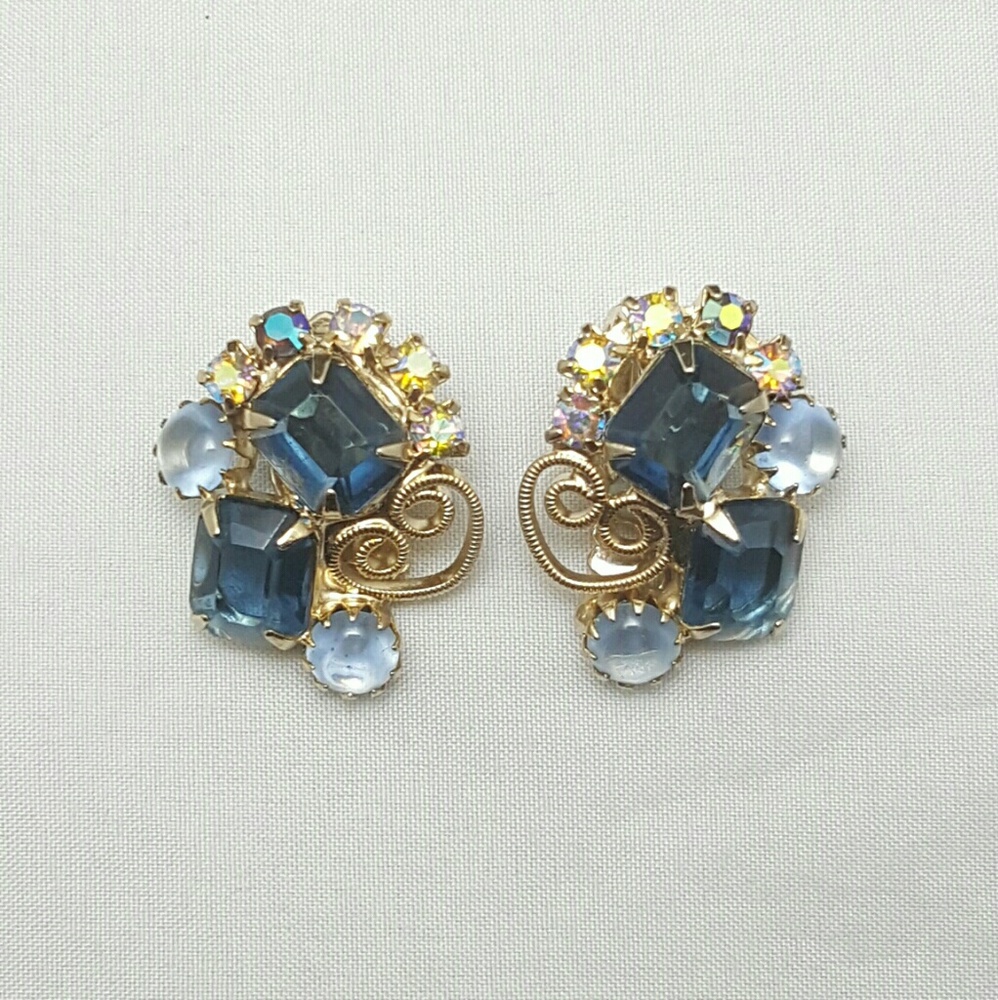 Vintage Juliana Blue AB & Moon Rhinestone Earrings - Picture 7 of 8